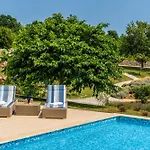 Arkaim With Private Pool Vila *