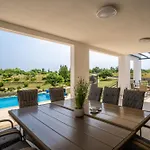 Vila Arkaim With Private Pool Filipana
