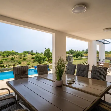 וילה Arkaim With Private Pool Filipana