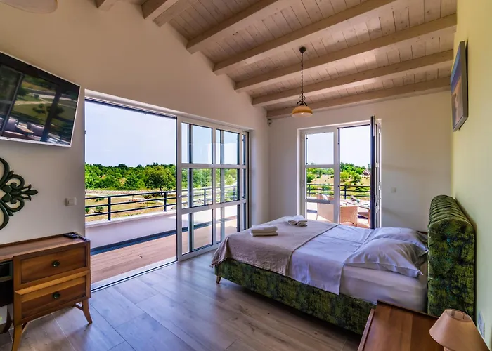 Villa Arkaim With Private Pool *