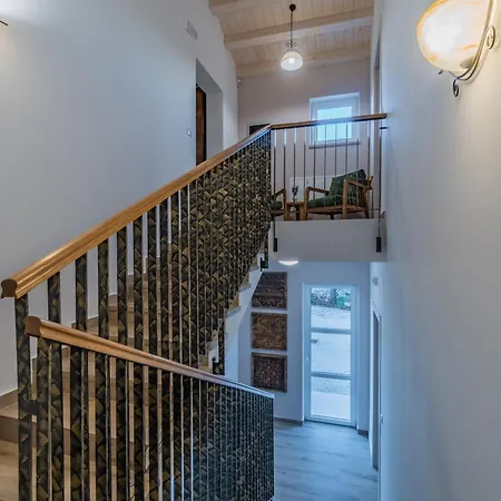 Vila Arkaim With Private Pool Filipana